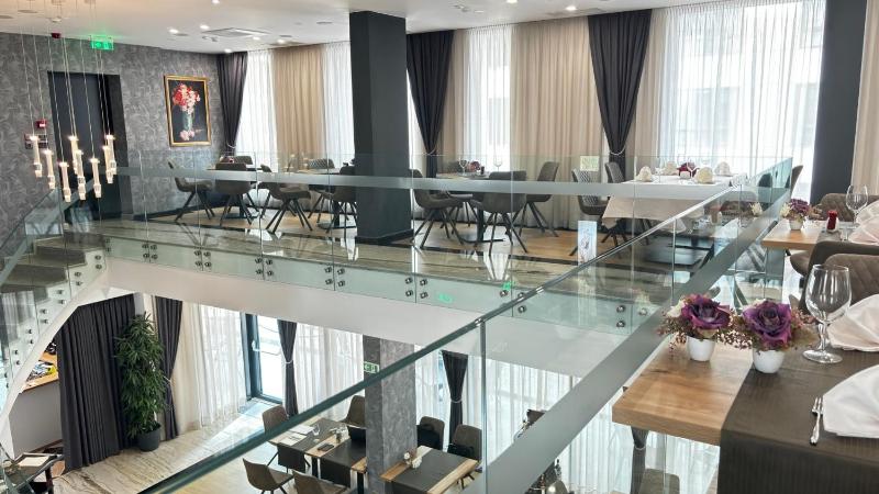 Blue Star Luxury Hotel - image 2