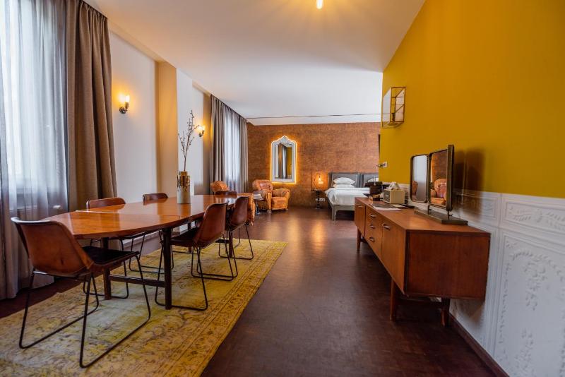 Suite image 3