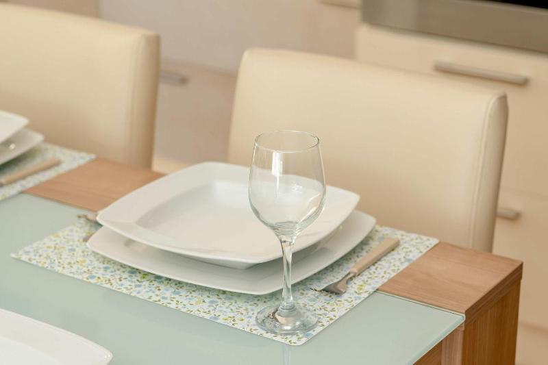 Sunny Apartment with Parking on the Green and Friendly Estate by Noclegi Renters - image 21