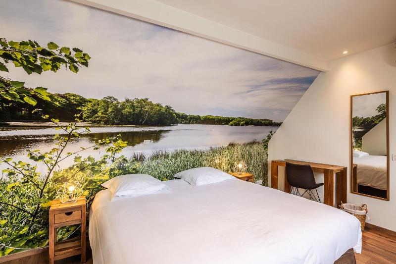 Luxury Quadruple Room image 1