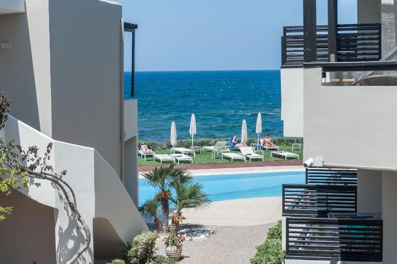 Suite with Partial Sea View image 3