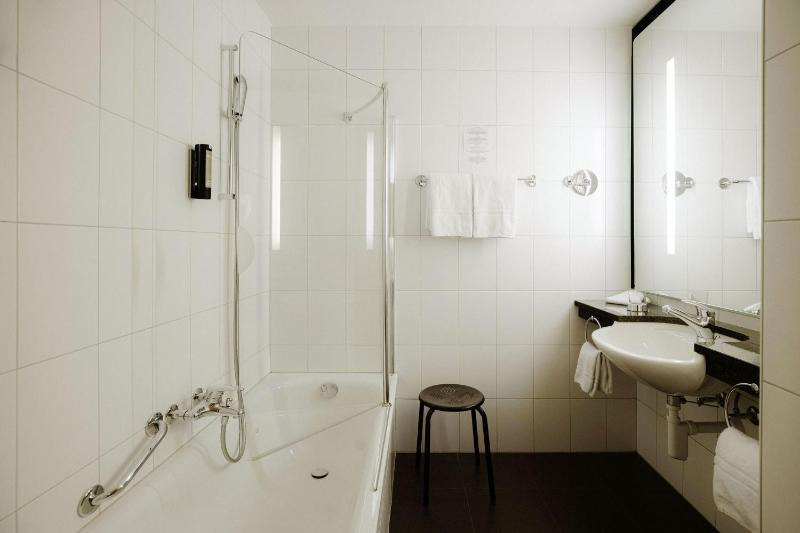 Comfort Double Room image 4