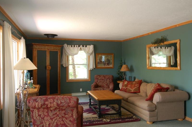 Five-Bedroom House image 3
