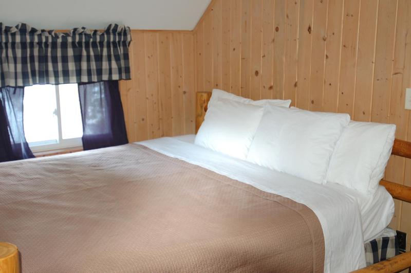 Two-Bedroom House image 4