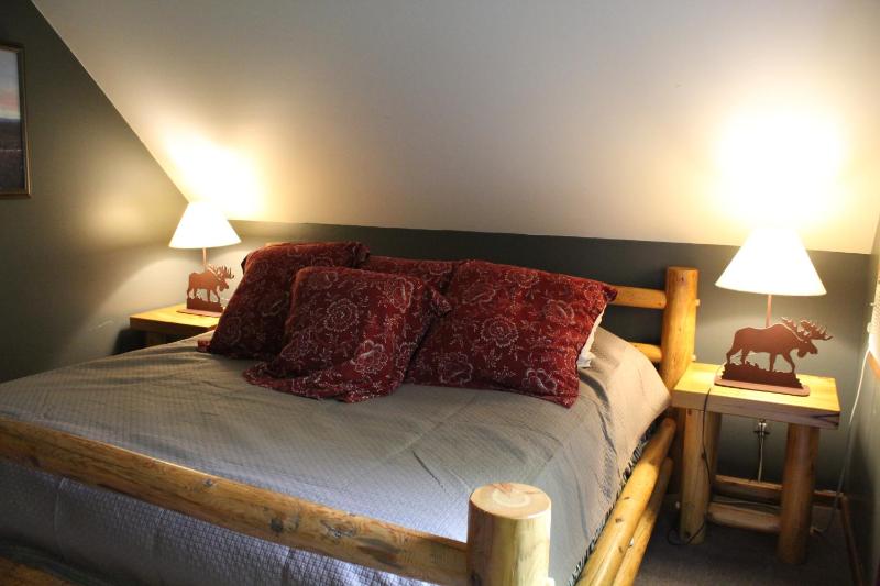 Three-Bedroom House image 4