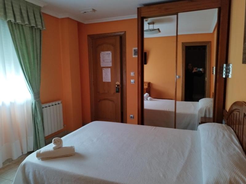 Single Room image 1