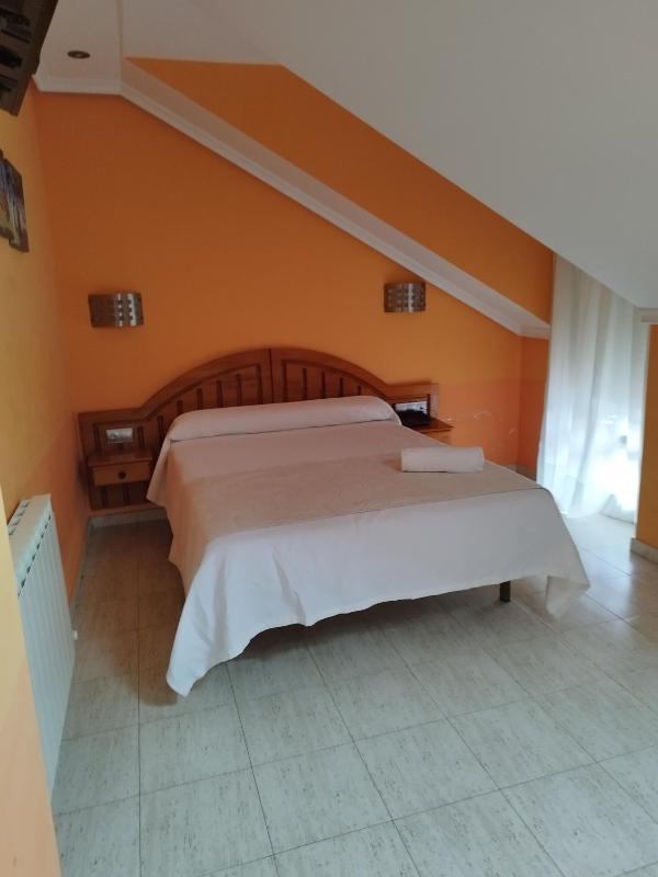 Single Room image 3