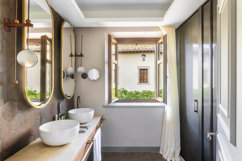 Junior Suite image 3