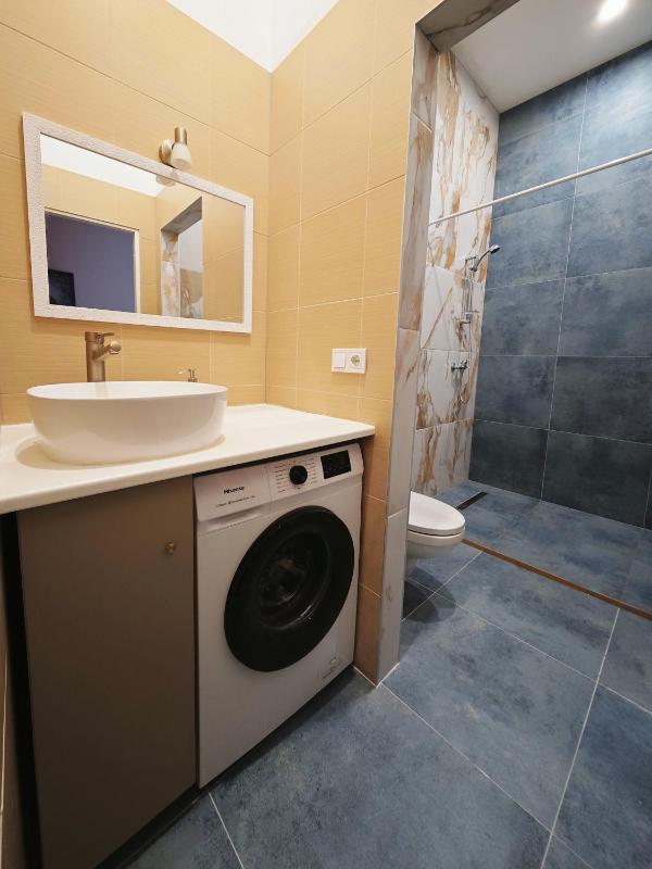 Riga apartment - image 13