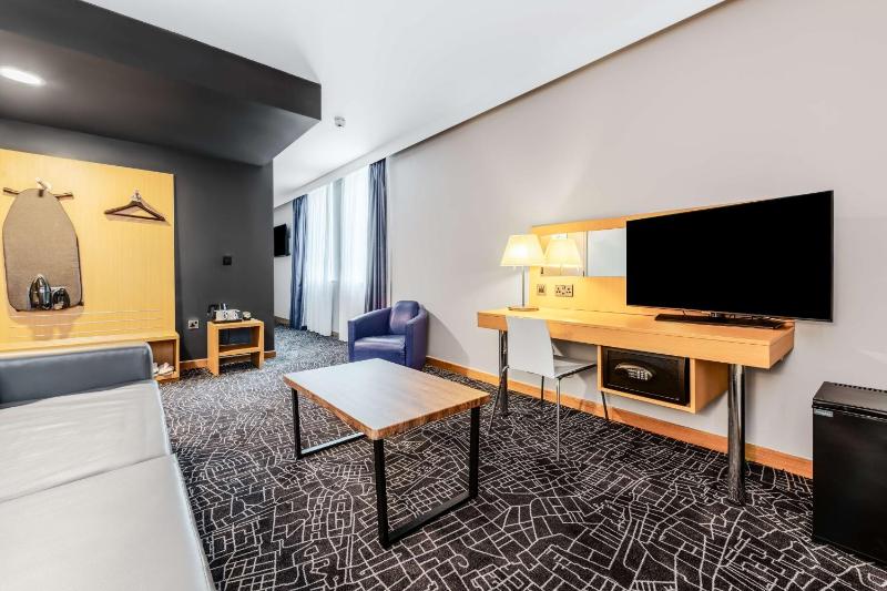 Junior Suite image 1