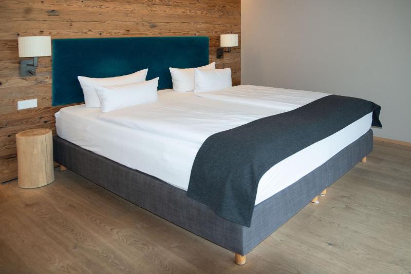Junior Chalet image 2