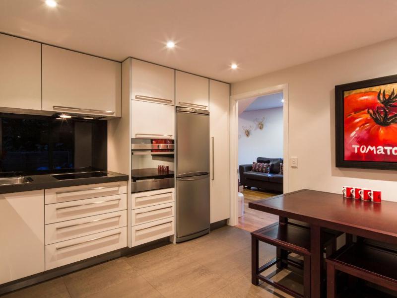 Riverview Retreat Holiday Home by MajorDomo - image 15