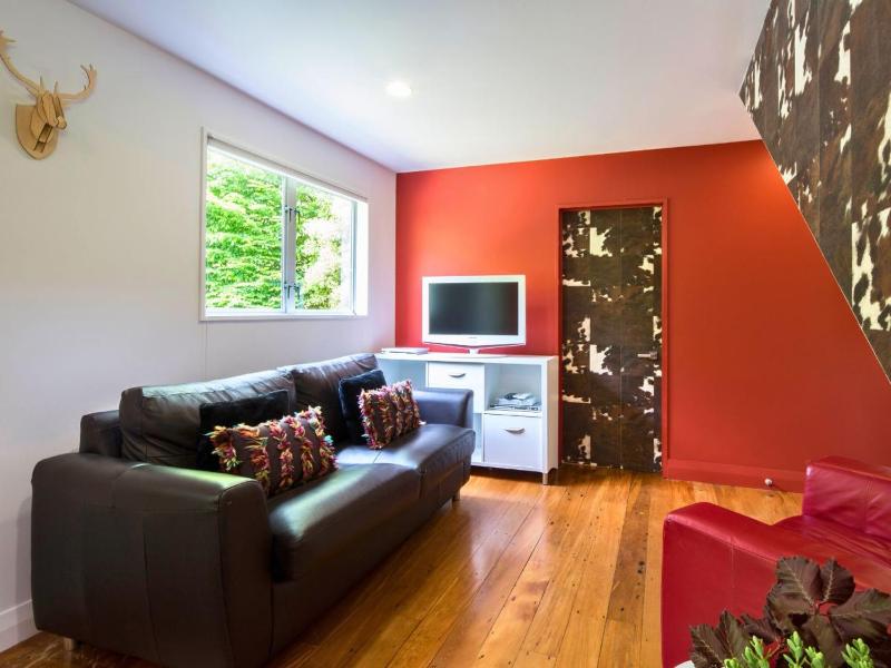 Riverview Retreat Holiday Home by MajorDomo - image 16
