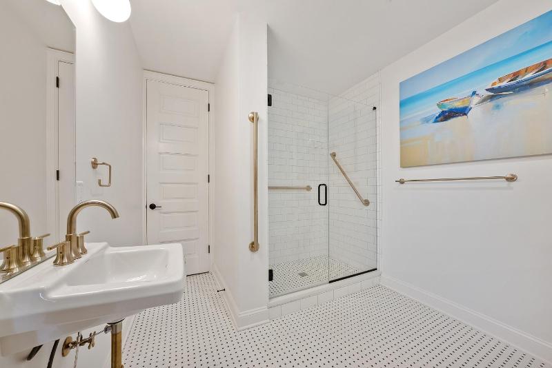 Two-Bedroom Suite image 3