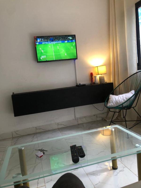 Studio et appartement meublé Yaoundé bastos - image 8