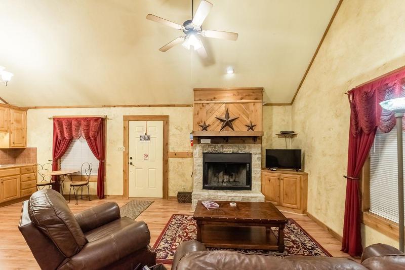 One-Bedroom House image 4