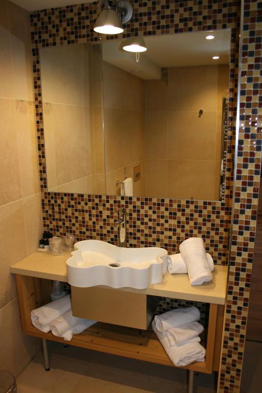 Double or Twin Room image 2