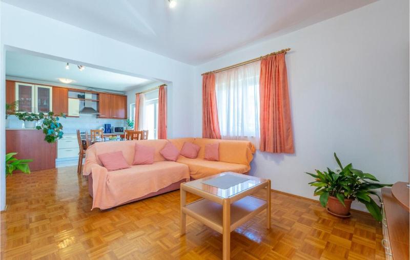 Apartment Mare - image 5