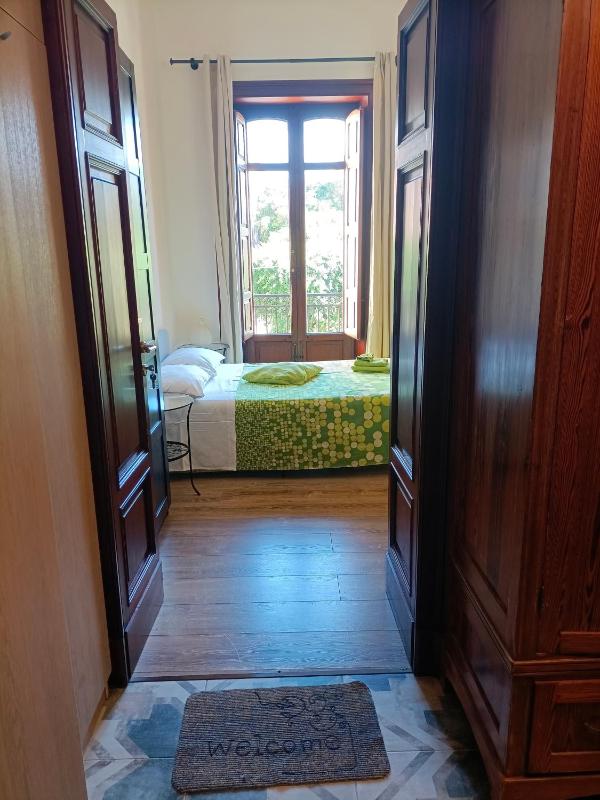 Classic Double Room with Balcony image 1