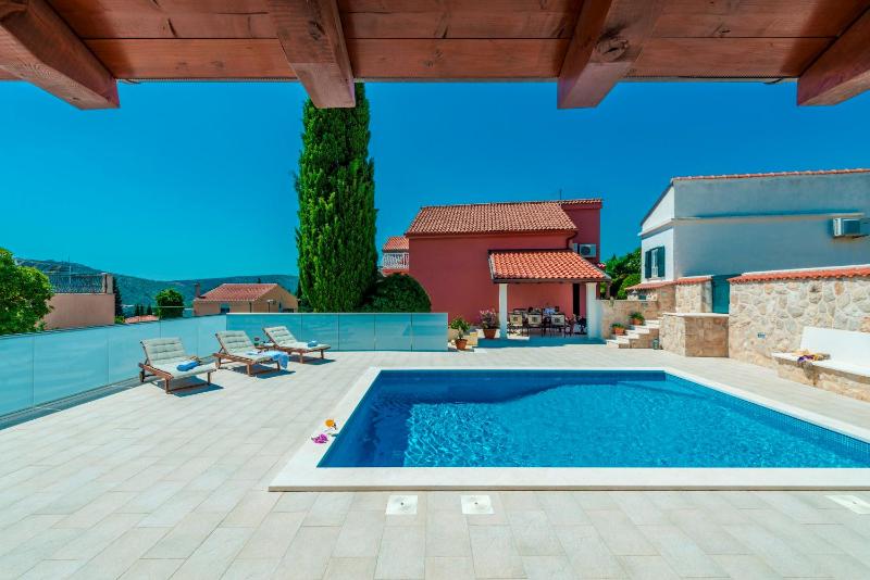 Hedera Estate Villa Hedera XIX - image 19