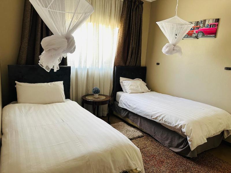 Serene 3 bedroom house in Olympia Lusaka - image 9