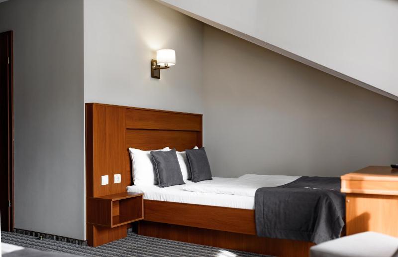 Comfort Twin Room image 1