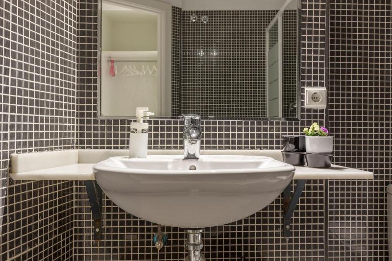 Acogedor apartamento centro Sevilla San Marcos - image 9