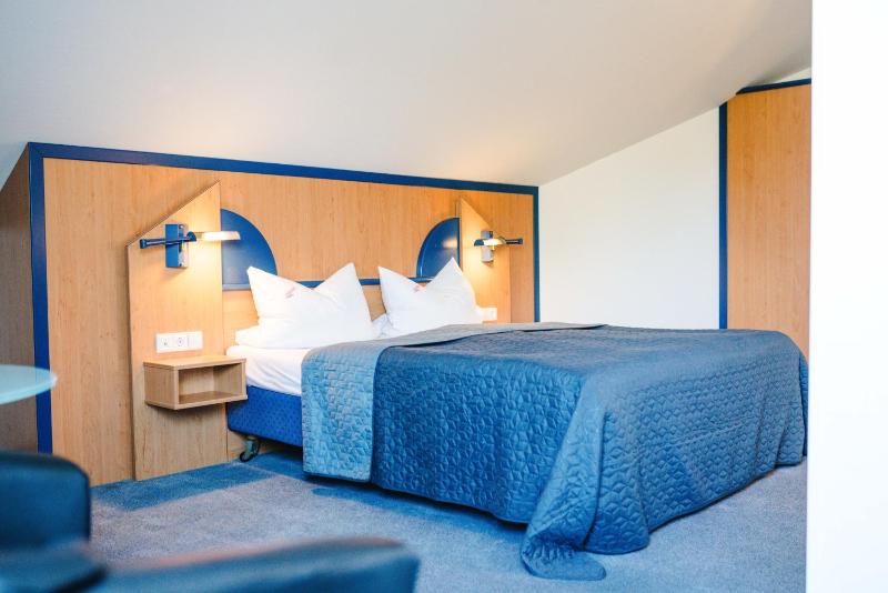 Double Room image 1
