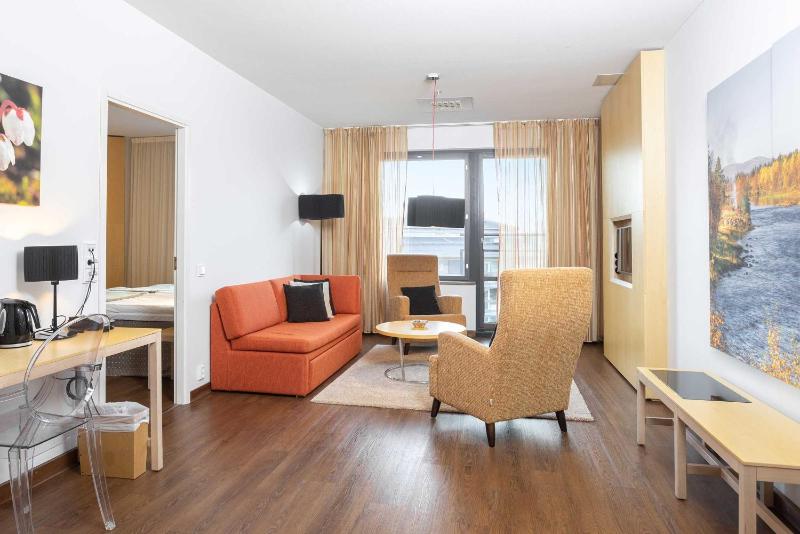 Superior Family Room image 1