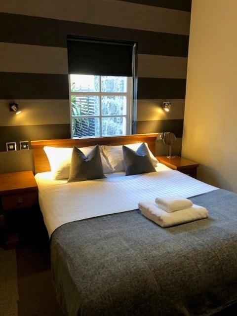One-Bedroom Suite with Balcony image 1