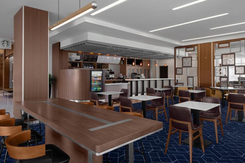 Courtyard by Marriott Cleveland University Circle - image 6