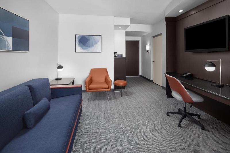 Courtyard by Marriott Cleveland University Circle - image 30