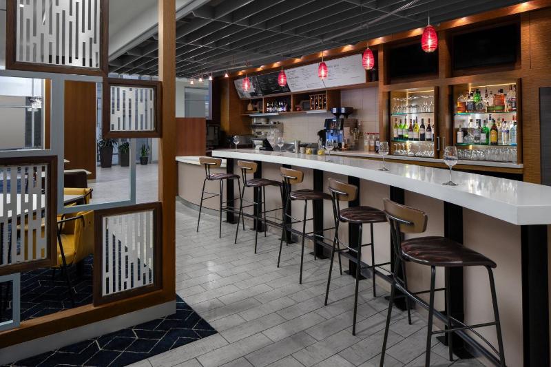 Courtyard by Marriott Cleveland University Circle - image 16