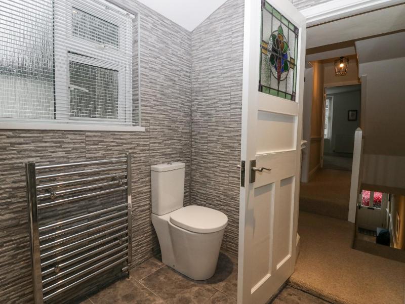 Lily Cottage - image 34