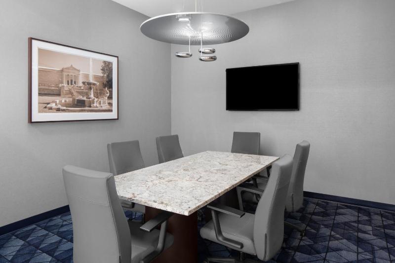 Courtyard by Marriott Cleveland University Circle - image 22