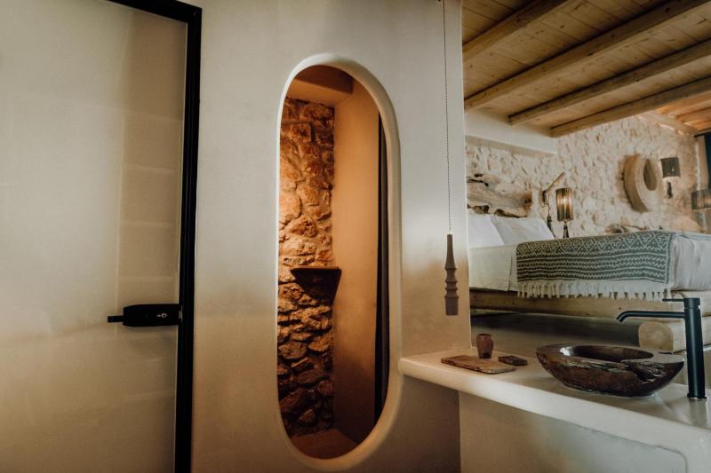 Supreme Suite Sea View image 3