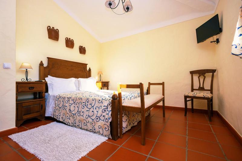 Double Room image 2