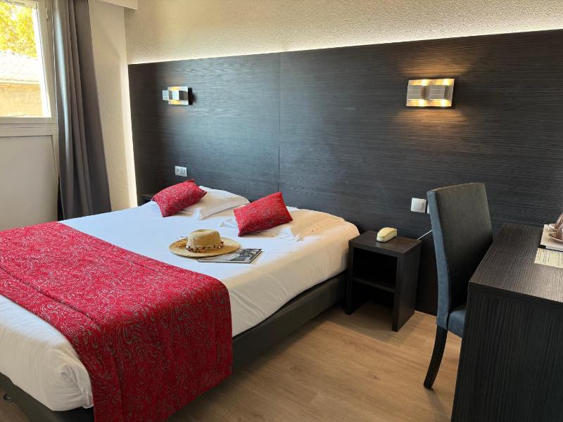 Double Room image 2