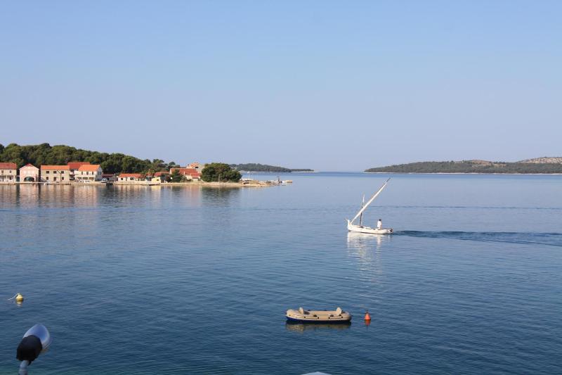Apartment - Ground Floor with Sea View image 1