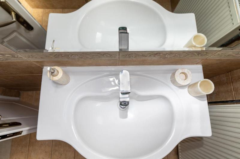 Attic Retreat - image 15