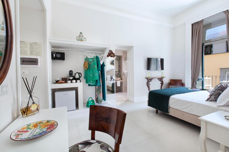 Grace Suites Sorrento - image 26