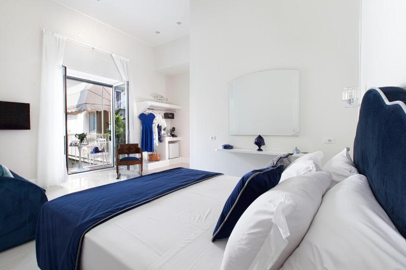 Grace Suites Sorrento - image 13