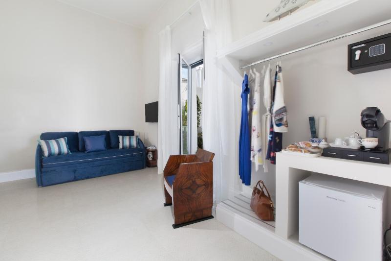 Grace Suites Sorrento - image 40