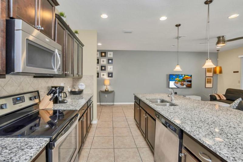 Themed Bedrooms & Private Pool Gated in Fun Resort townhouse - image 13