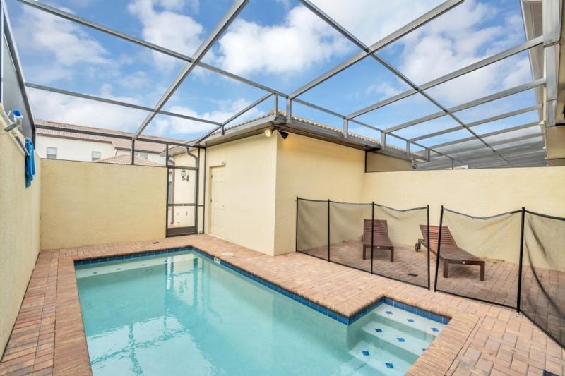 Themed Bedrooms & Private Pool Gated in Fun Resort townhouse - image 28