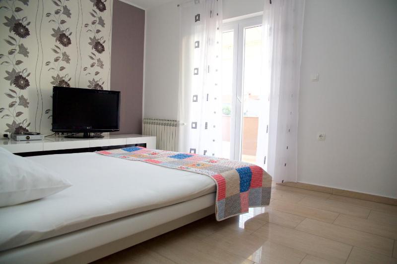 Antonija Apartments with Pool - image 7