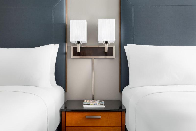 Double Room with 2 Double Beds image 3