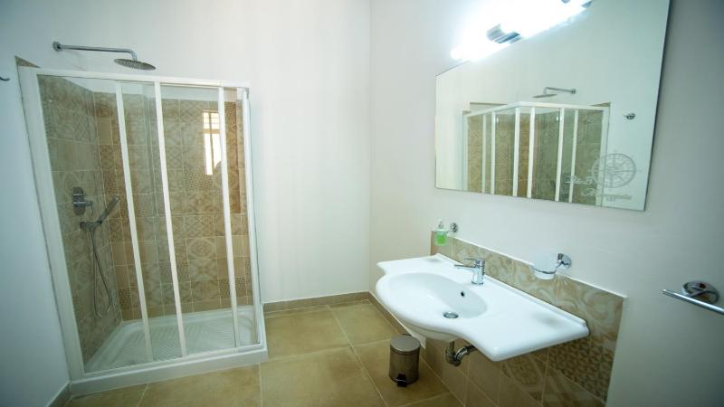 Superior Twin Room with Sea View image 2