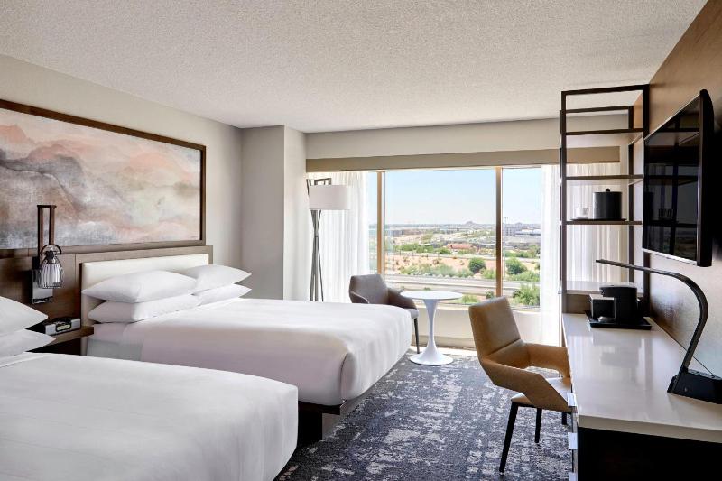 Marriott Phoenix Airport - image 27