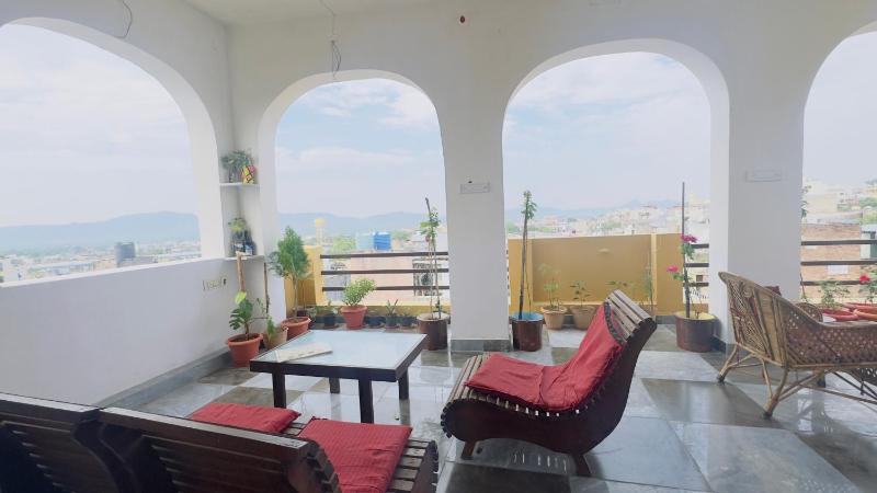 Suri Guest House - image 5